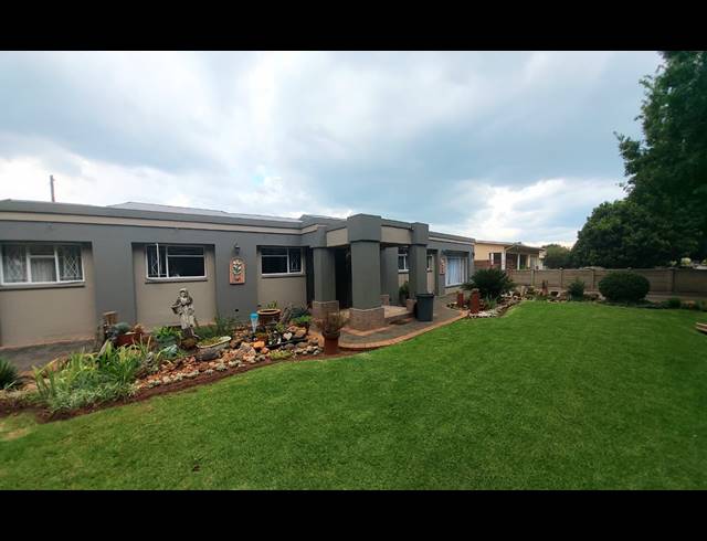 3 BEDROOM HOUSE SOLD IN THREE RIVERS
